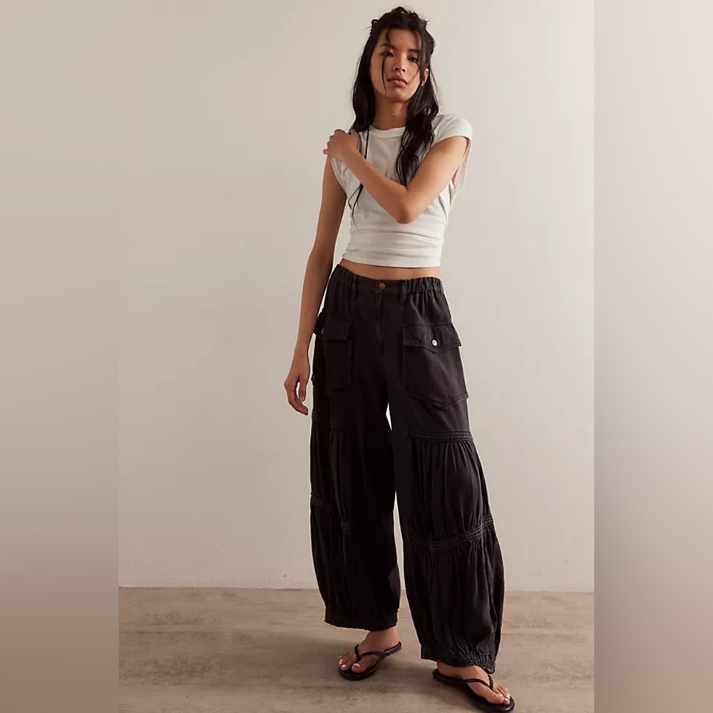 We The FREE PEOPLE MOVEMENT LAST WORD PARACHUTE PANTS WASHED BLACK SZ Medium NWT